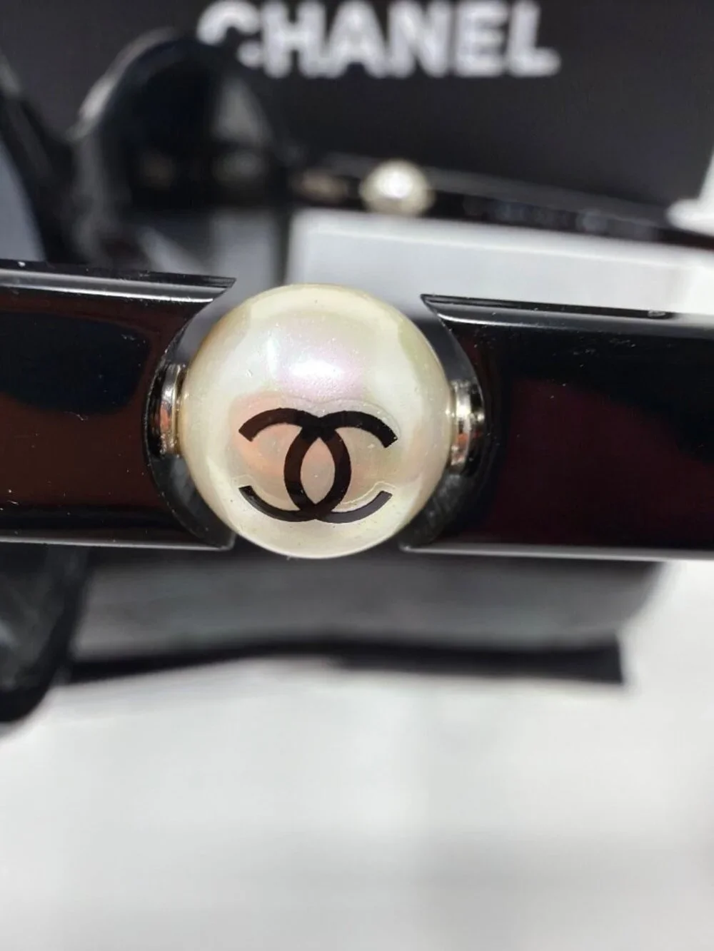 CHANEL CH5211-H Pearl CC Polarized Oversized Black Sunglasses Italy 57mm